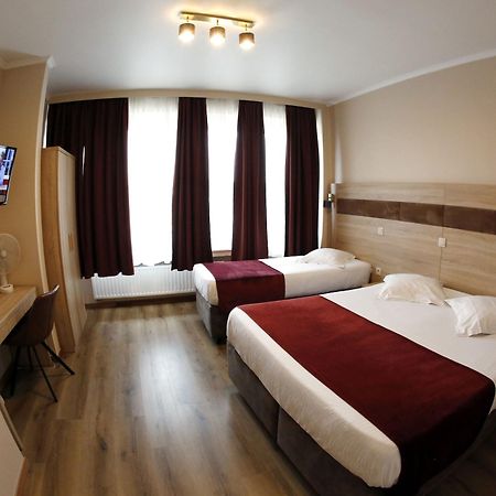 Hotel De France Saint-Gilles Εξωτερικό φωτογραφία
