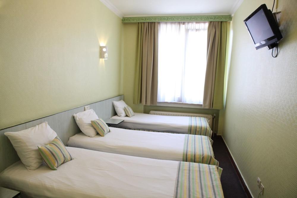 Hotel De France Saint-Gilles Εξωτερικό φωτογραφία