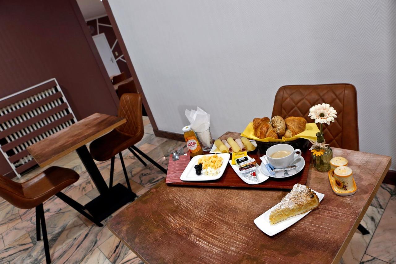 Hotel De France Saint-Gilles Εξωτερικό φωτογραφία