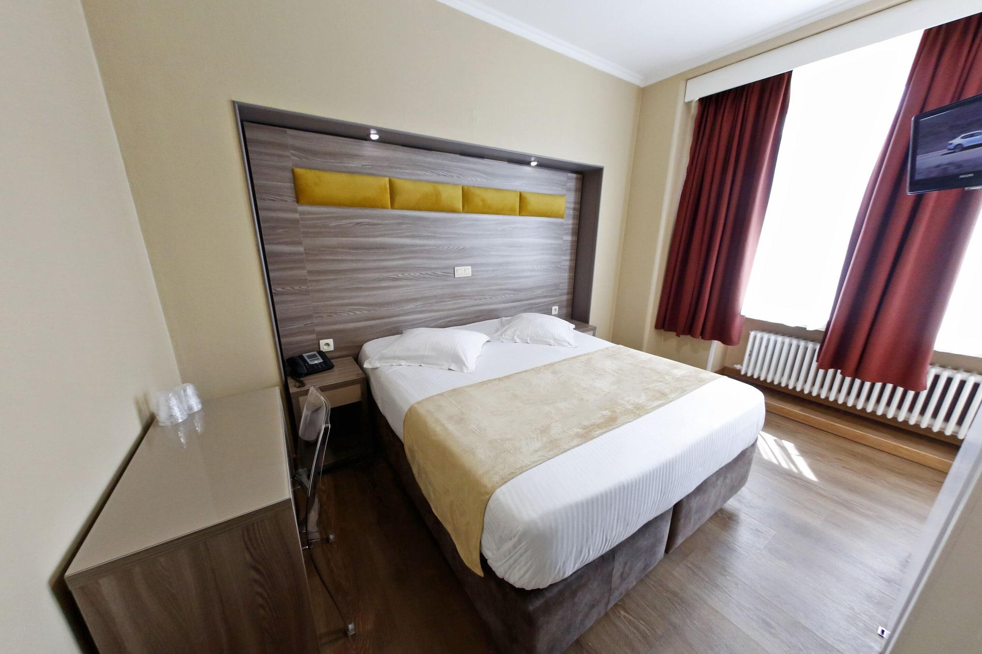 Hotel De France Saint-Gilles Εξωτερικό φωτογραφία