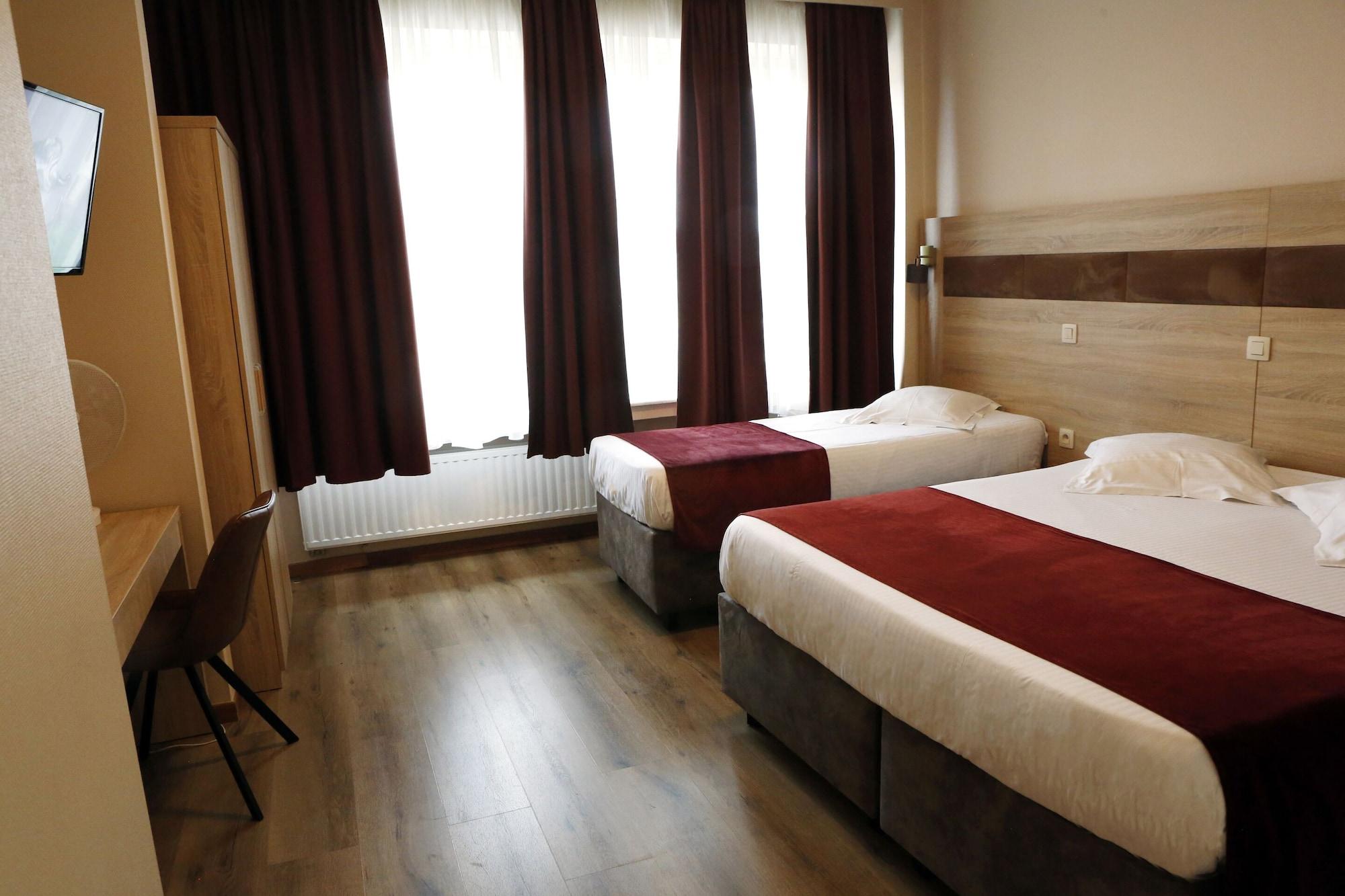 Hotel De France Saint-Gilles Εξωτερικό φωτογραφία