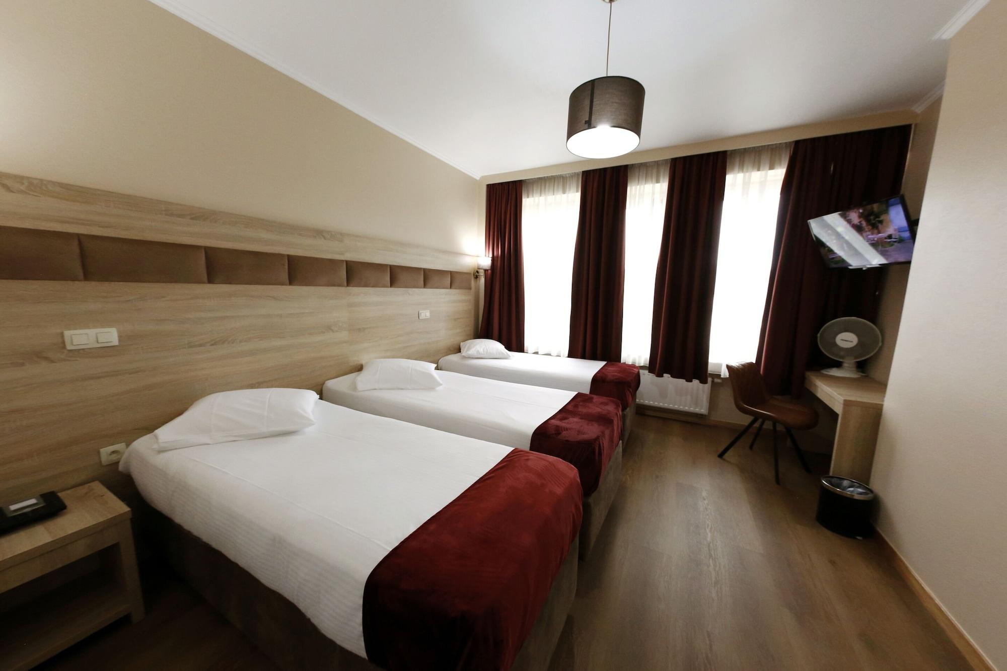 Hotel De France Saint-Gilles Εξωτερικό φωτογραφία