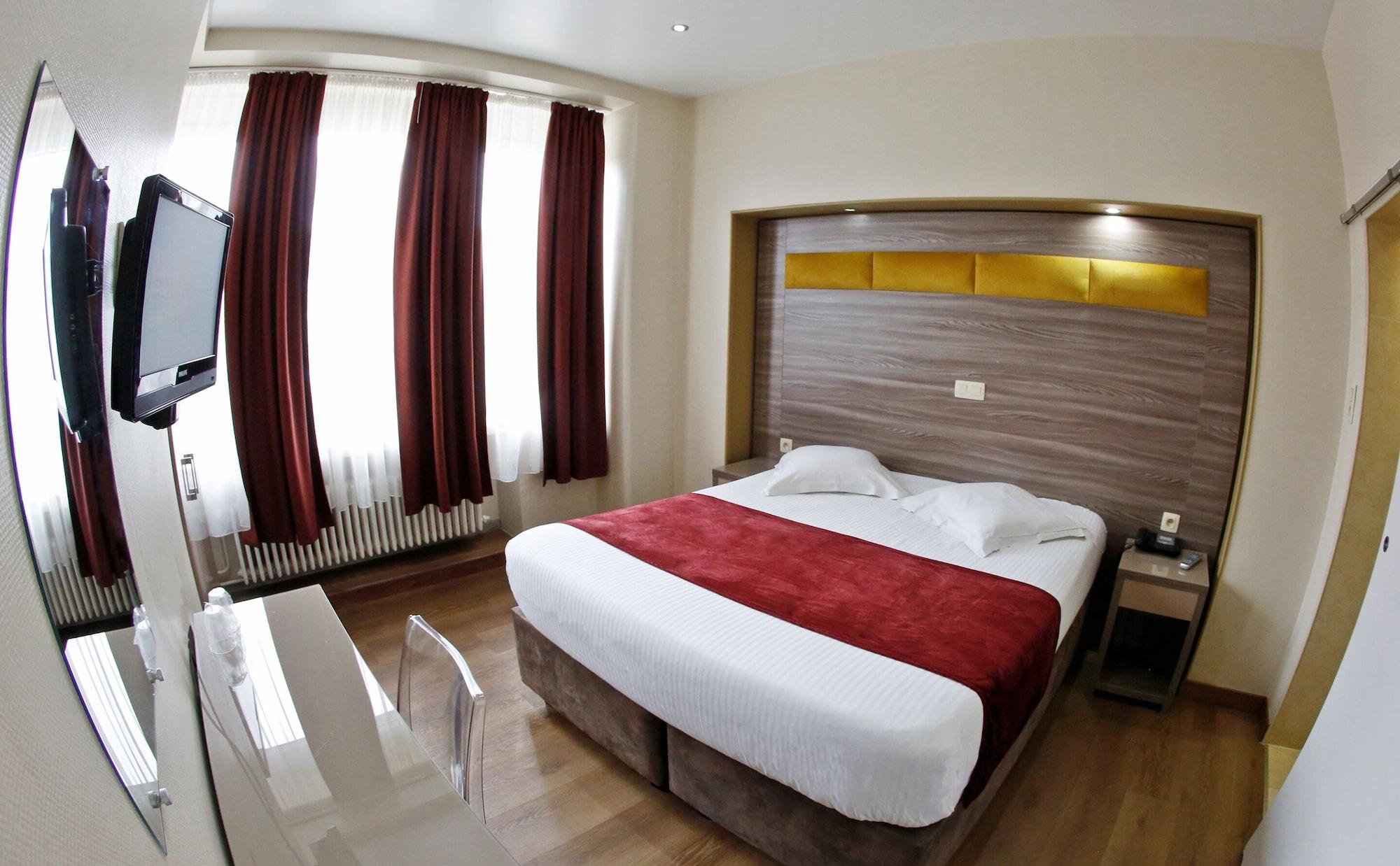 Hotel De France Saint-Gilles Εξωτερικό φωτογραφία