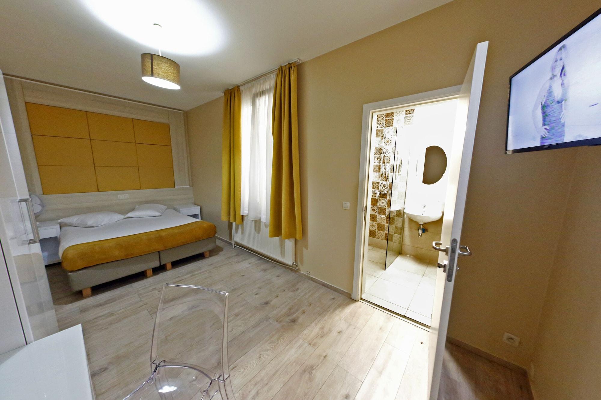 Hotel De France Saint-Gilles Εξωτερικό φωτογραφία