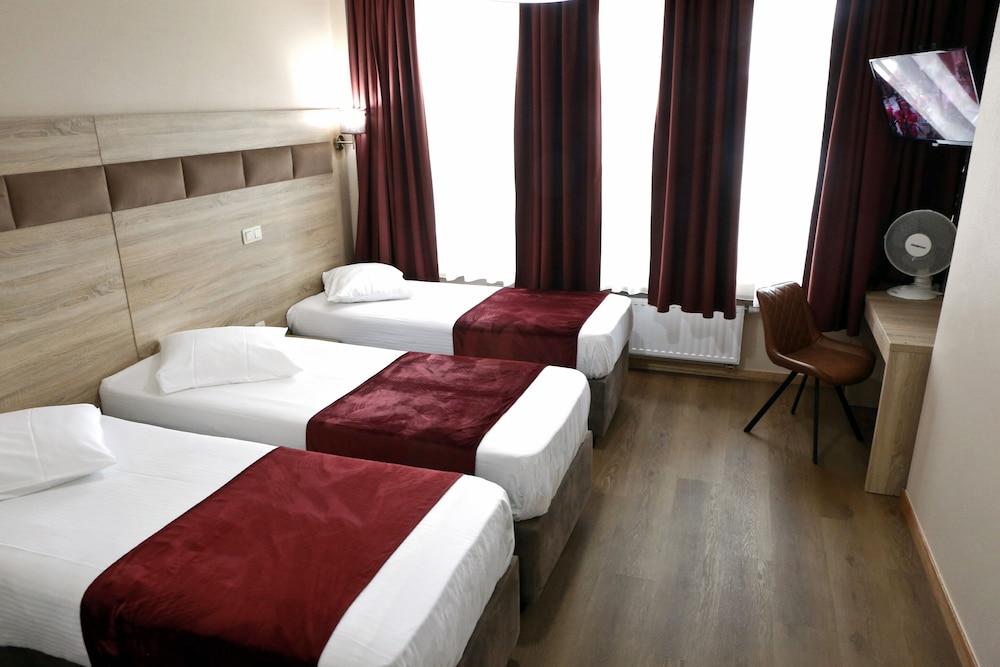 Hotel De France Saint-Gilles Εξωτερικό φωτογραφία